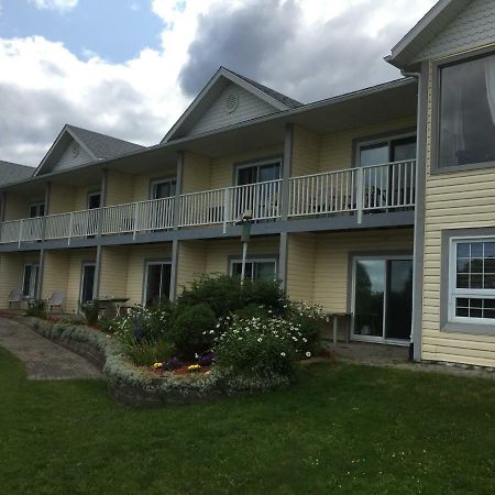 Hilton Beach Inn & Spa Thessalon Exterior photo